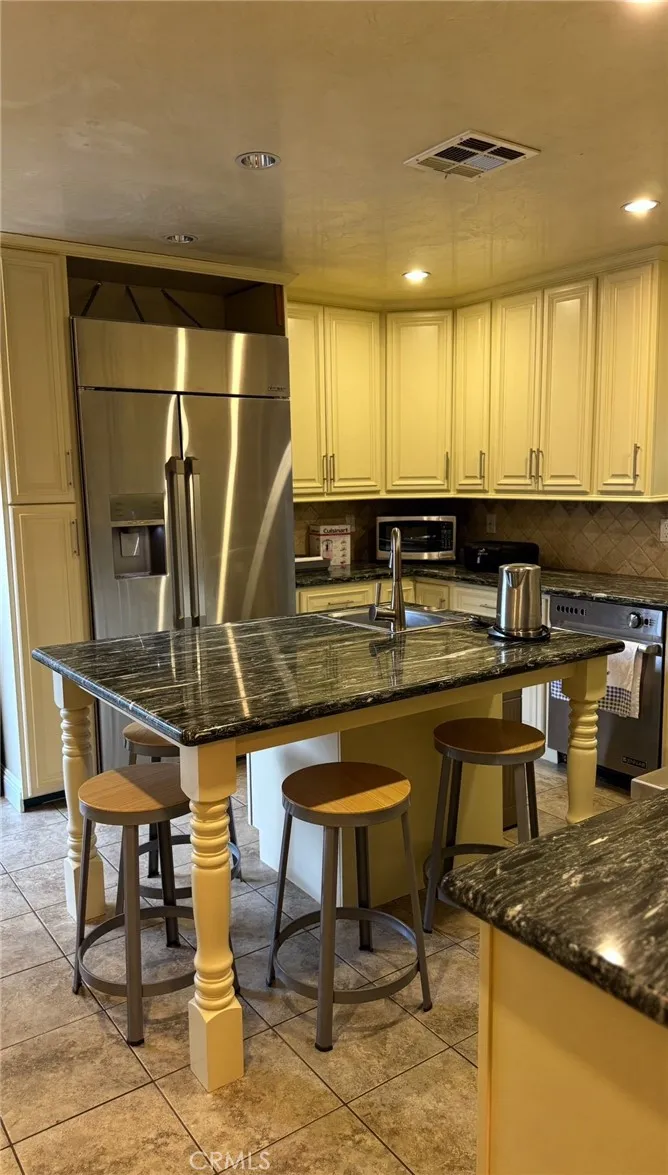 13133 Ebell Street North Hollywood, CA 91605