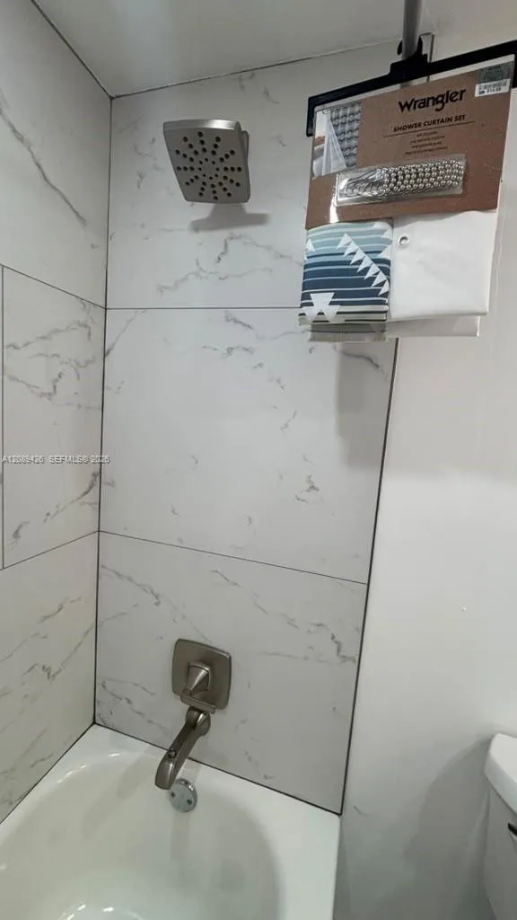 701 Three Islands Blvd #320 Hallandale Beach, FL 33009