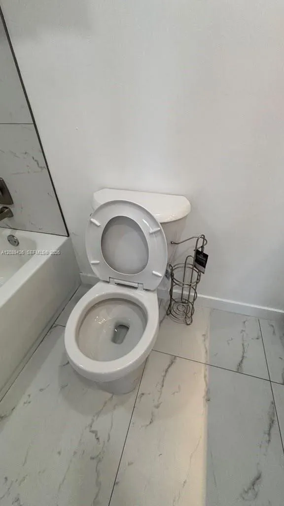 701 Three Islands Blvd #320 Hallandale Beach, FL 33009