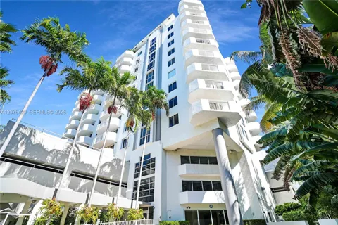 1621 Bay Rd #604