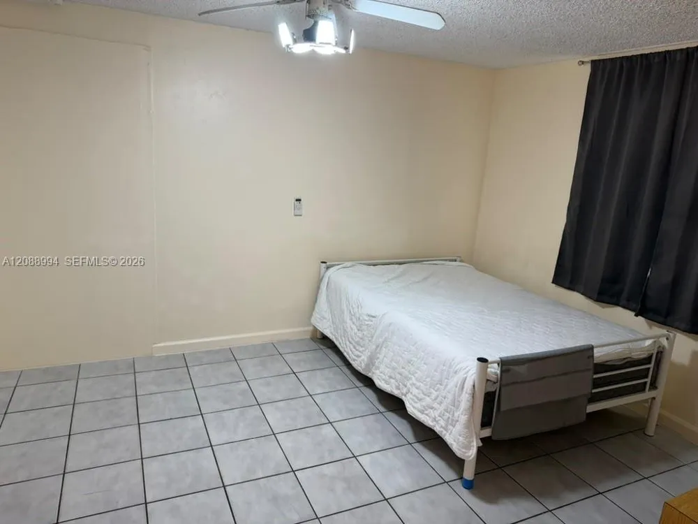 1801 NE 51st Ct Pompano Beach, FL 33064