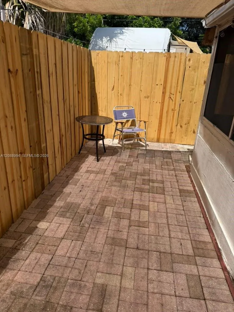 1801 NE 51st Ct Pompano Beach, FL 33064