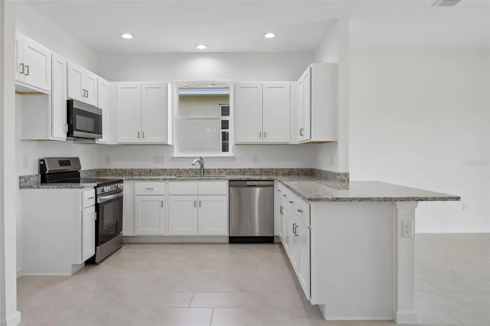 3776 WATERCLIFF CIRCLE Grand Island, FL 32735