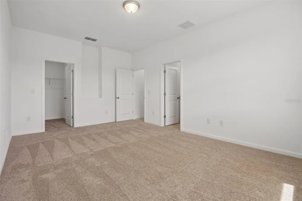3776 WATERCLIFF CIRCLE Grand Island, FL 32735