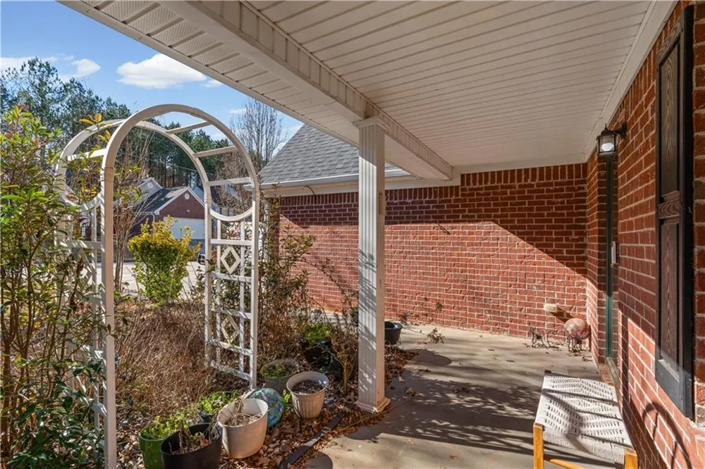 7200 Ravenwood Lane Lithonia, GA 30038