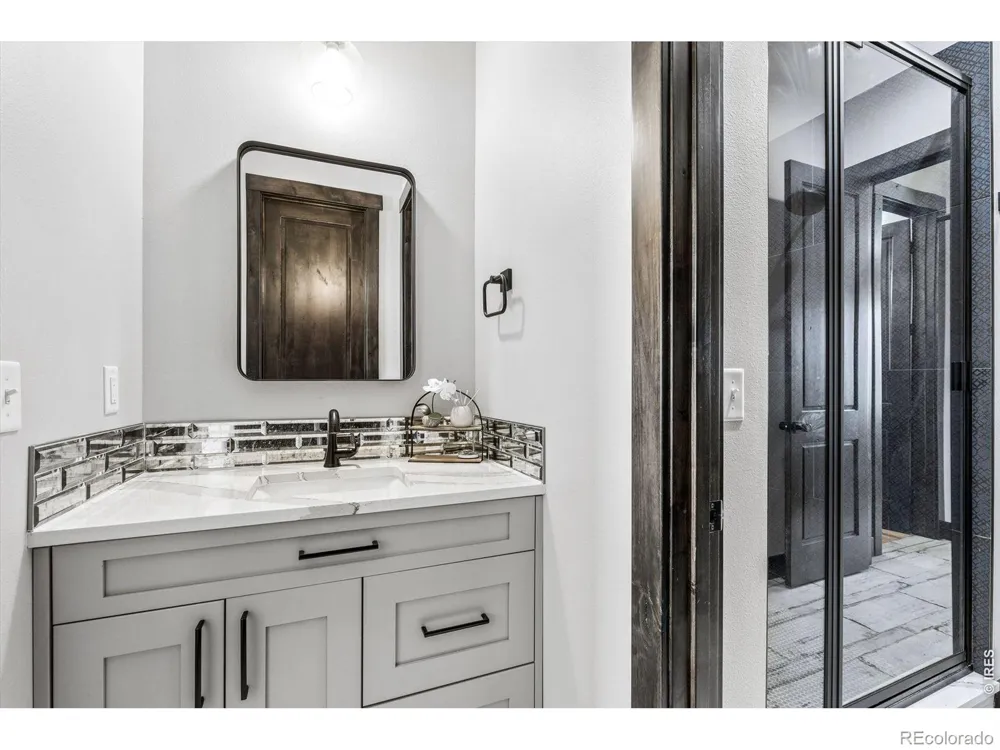 2355 Sugarloaf Road Berthoud, CO 80513