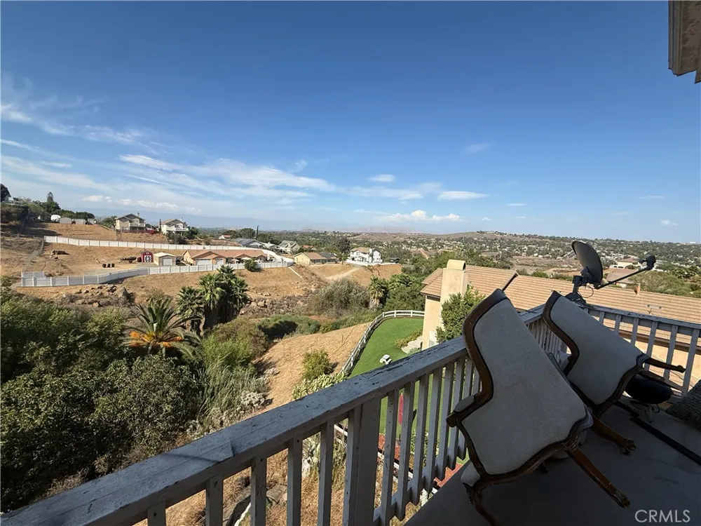 14320 Four Winds Riverside, CA 92503