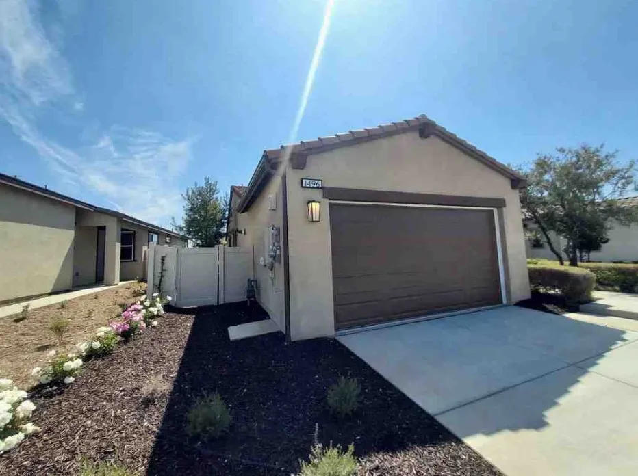 1496 Pinyon Lane Banning, CA 92220