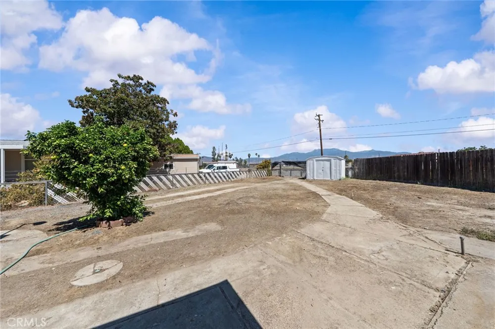 324 Long Street Hemet, CA 92543