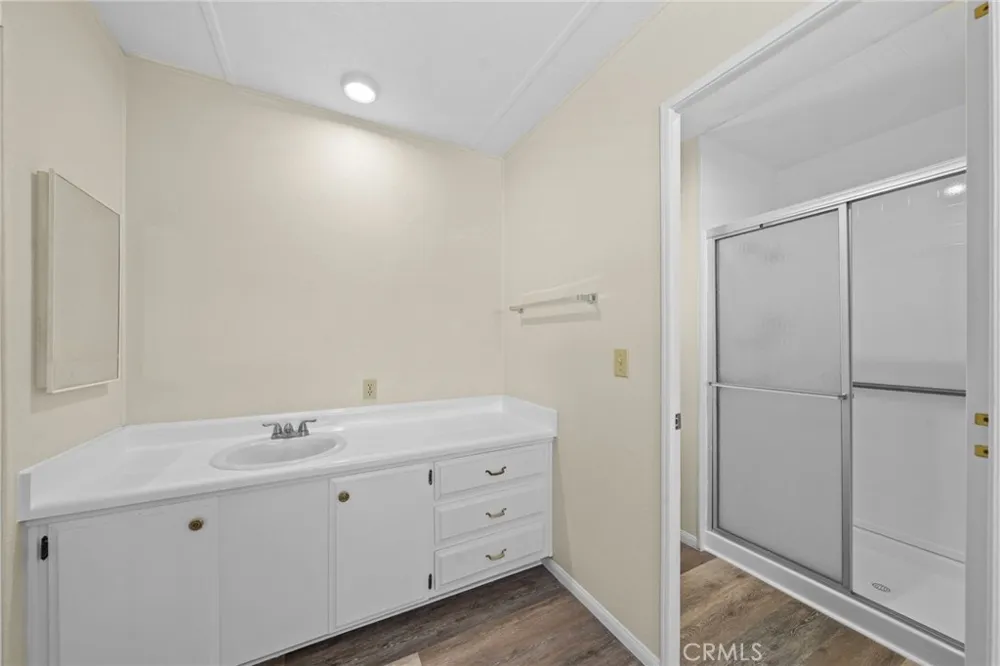 324 Long Street Hemet, CA 92543