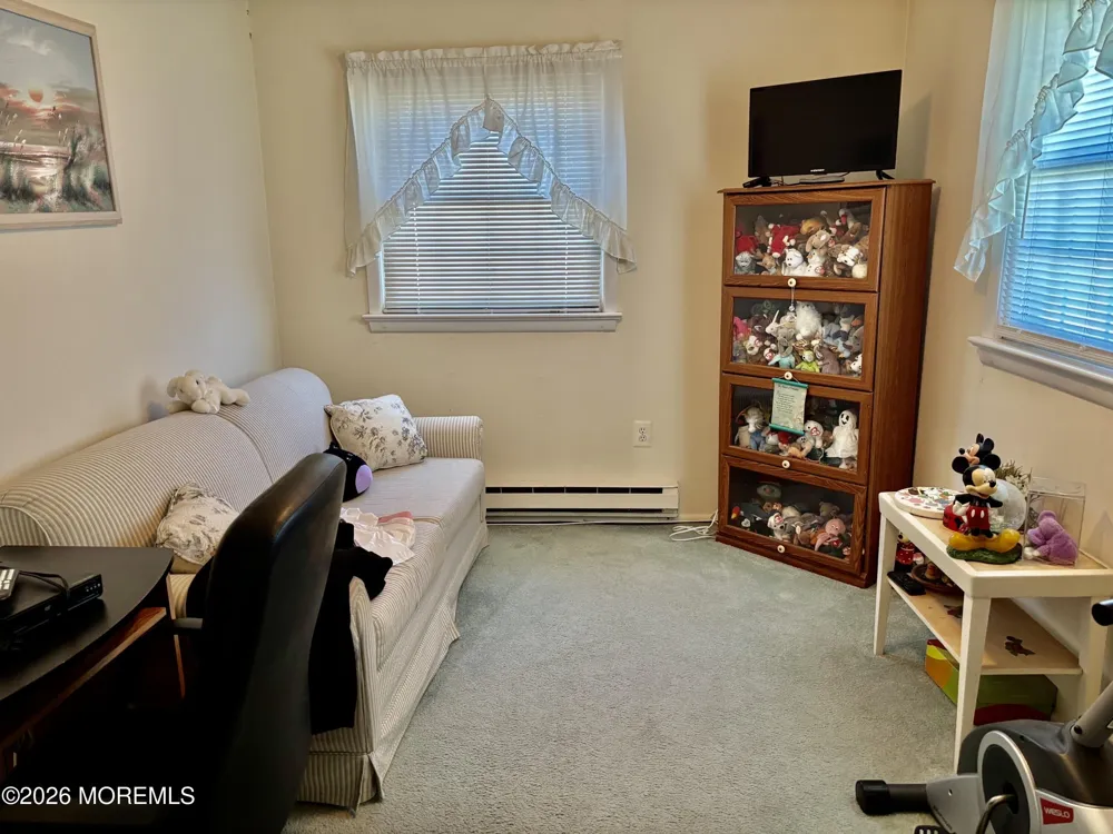 33 Mediterranean Court Barnegat, NJ 08005