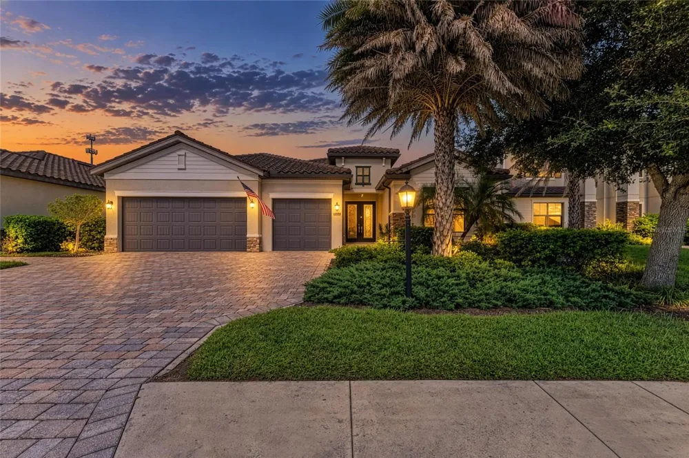 17009 POLO TRAIL Bradenton, FL 34211