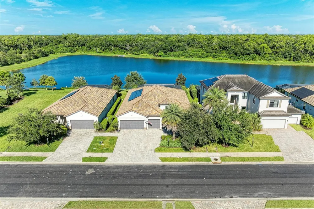 17009 POLO TRAIL Bradenton, FL 34211