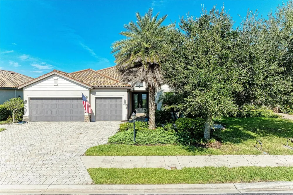17009 POLO TRAIL Bradenton, FL 34211