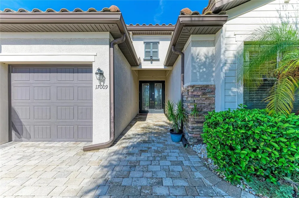 17009 POLO TRAIL Bradenton, FL 34211