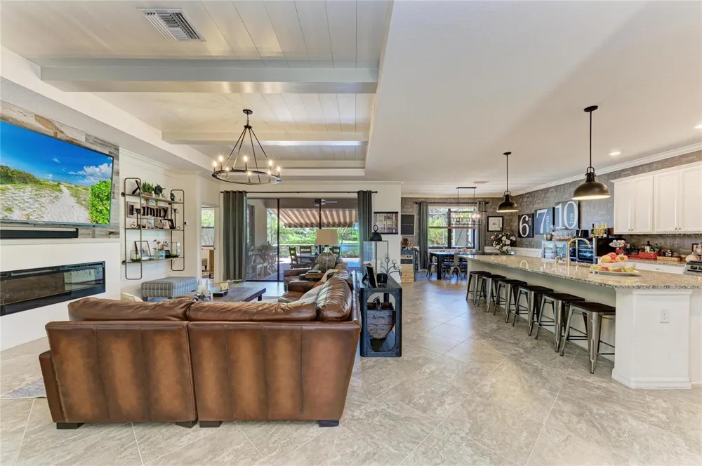 17009 POLO TRAIL Bradenton, FL 34211