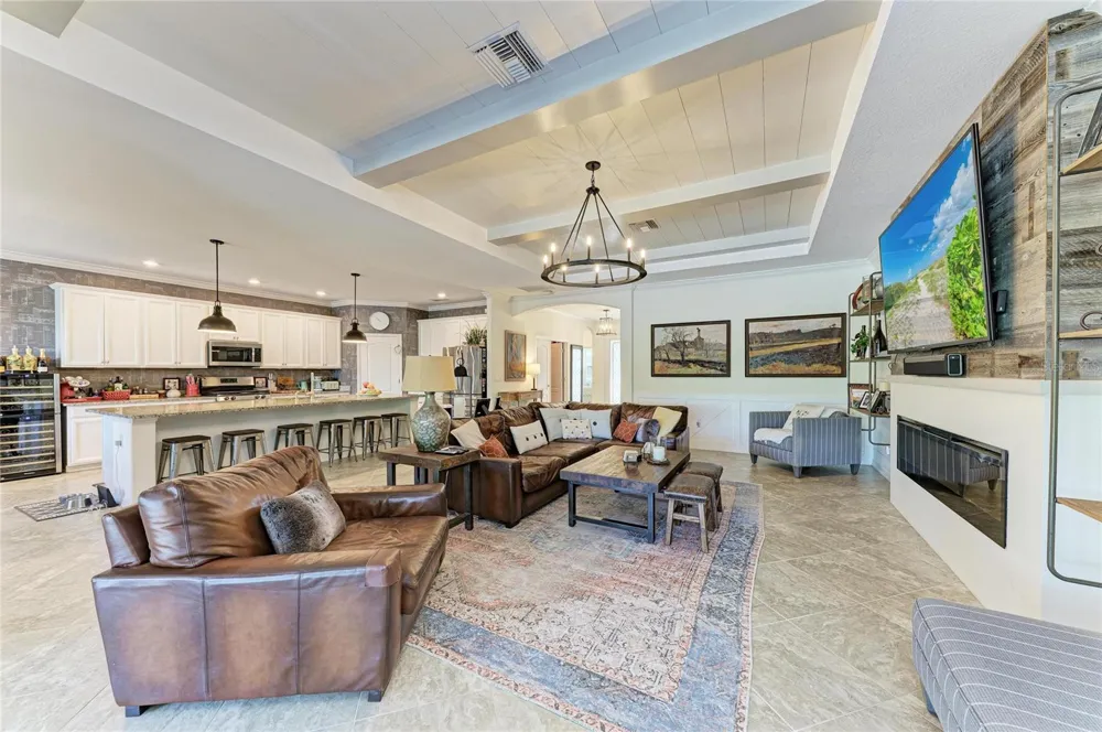 17009 POLO TRAIL Bradenton, FL 34211