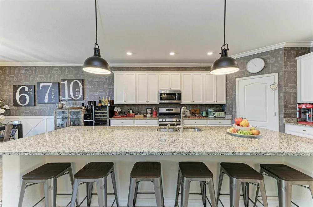 17009 POLO TRAIL Bradenton, FL 34211