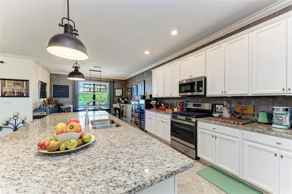 17009 POLO TRAIL Bradenton, FL 34211