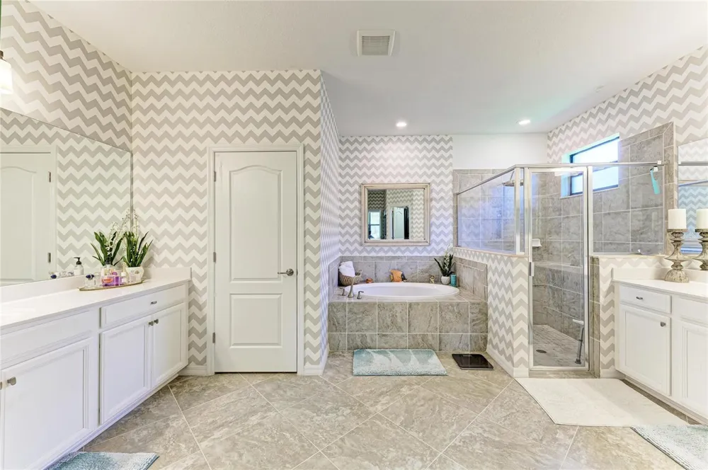 17009 POLO TRAIL Bradenton, FL 34211