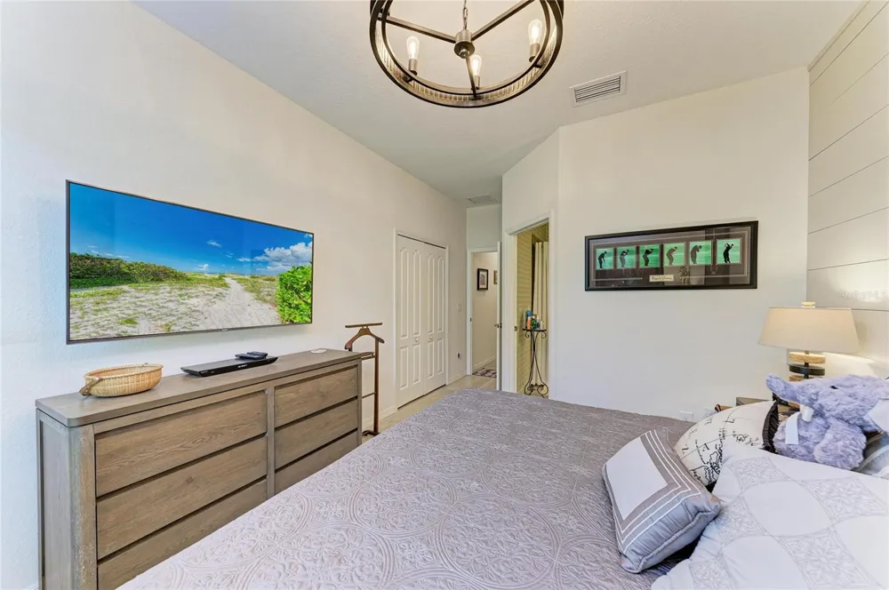 17009 POLO TRAIL Bradenton, FL 34211