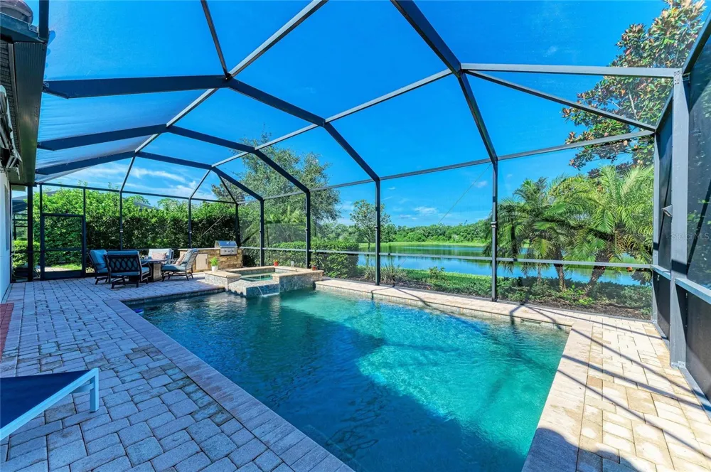 17009 POLO TRAIL Bradenton, FL 34211