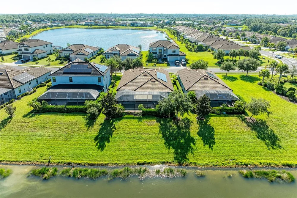 17009 POLO TRAIL Bradenton, FL 34211