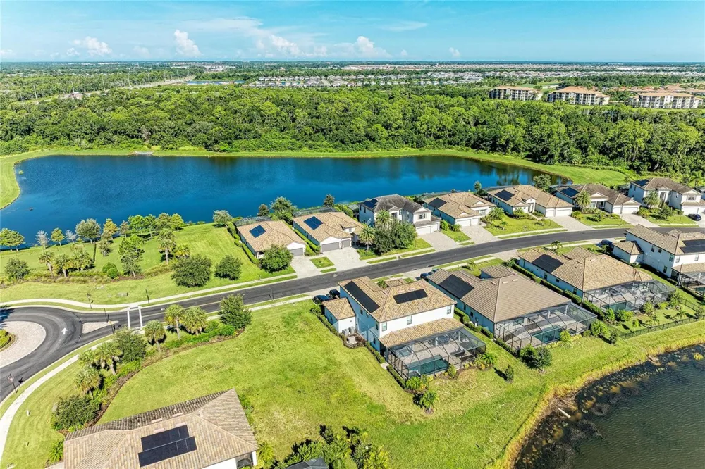 17009 POLO TRAIL Bradenton, FL 34211