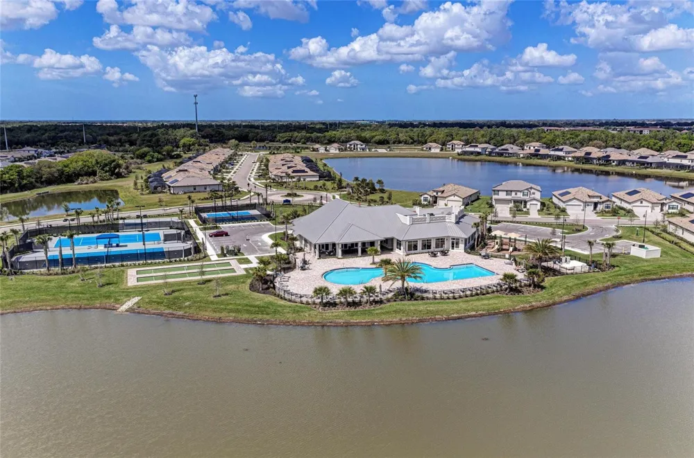 17009 POLO TRAIL Bradenton, FL 34211