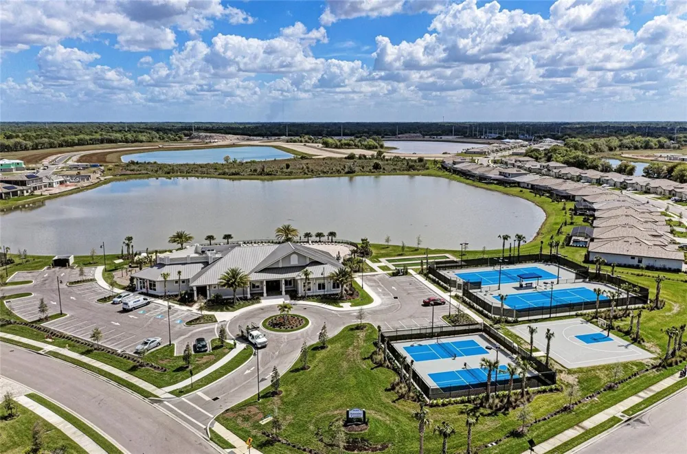 17009 POLO TRAIL Bradenton, FL 34211