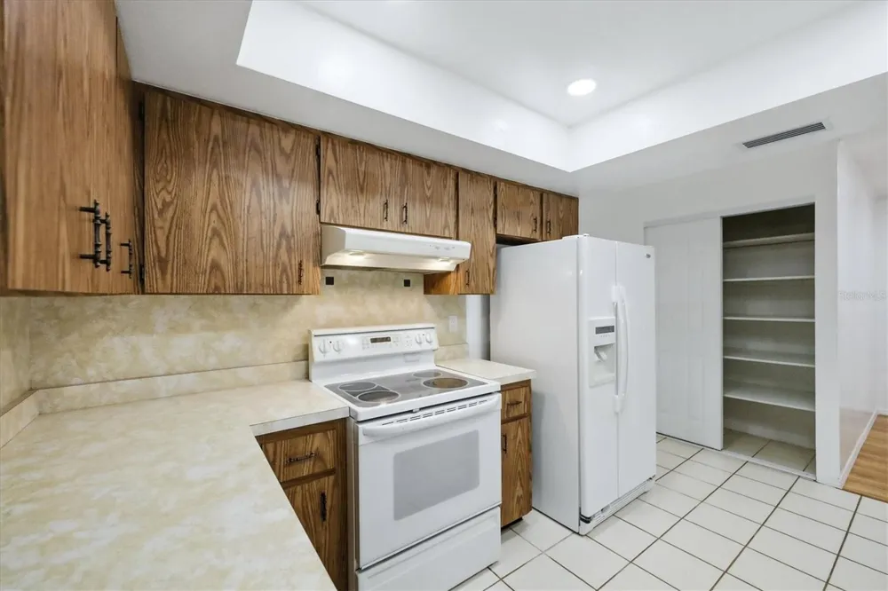 125 MIMOSA DRIVE Sarasota, FL 34232