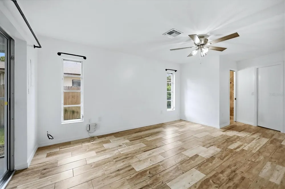 125 MIMOSA DRIVE Sarasota, FL 34232