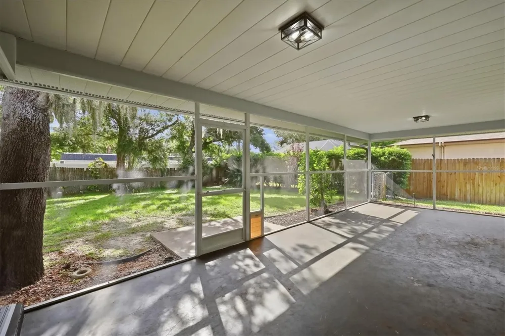 125 MIMOSA DRIVE Sarasota, FL 34232