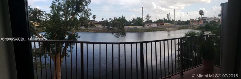 1325 W 68th St #214 Hialeah, FL 33014