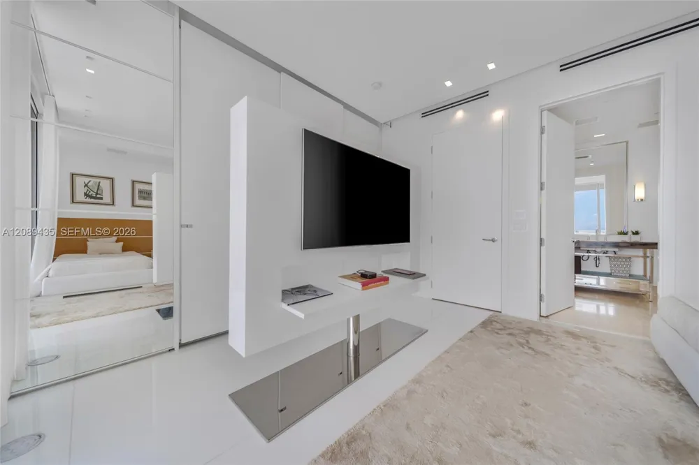 9701 Collins Ave #1405S Bal Harbour, FL 33154