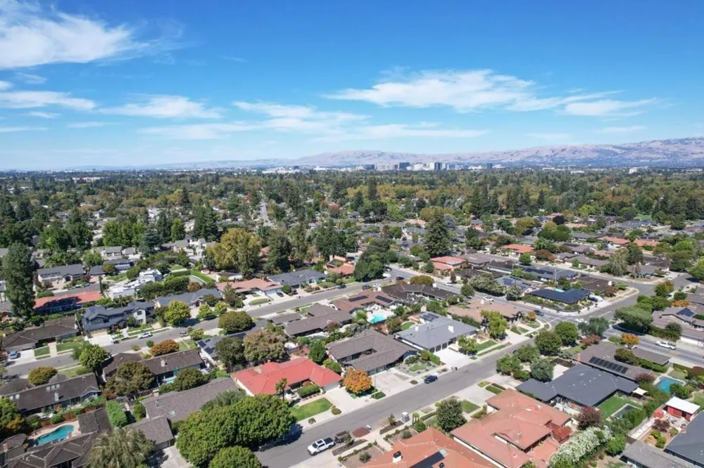 1437 Robsheal Drive San Jose, CA 95125