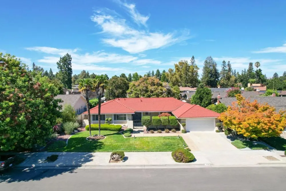 1437 Robsheal Drive San Jose, CA 95125
