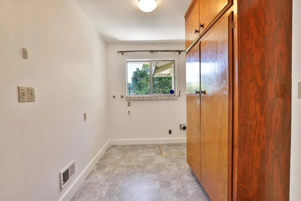 1437 Robsheal Drive San Jose, CA 95125