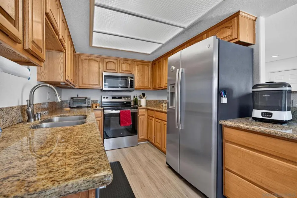 13945 Midland Road Poway, CA 92064