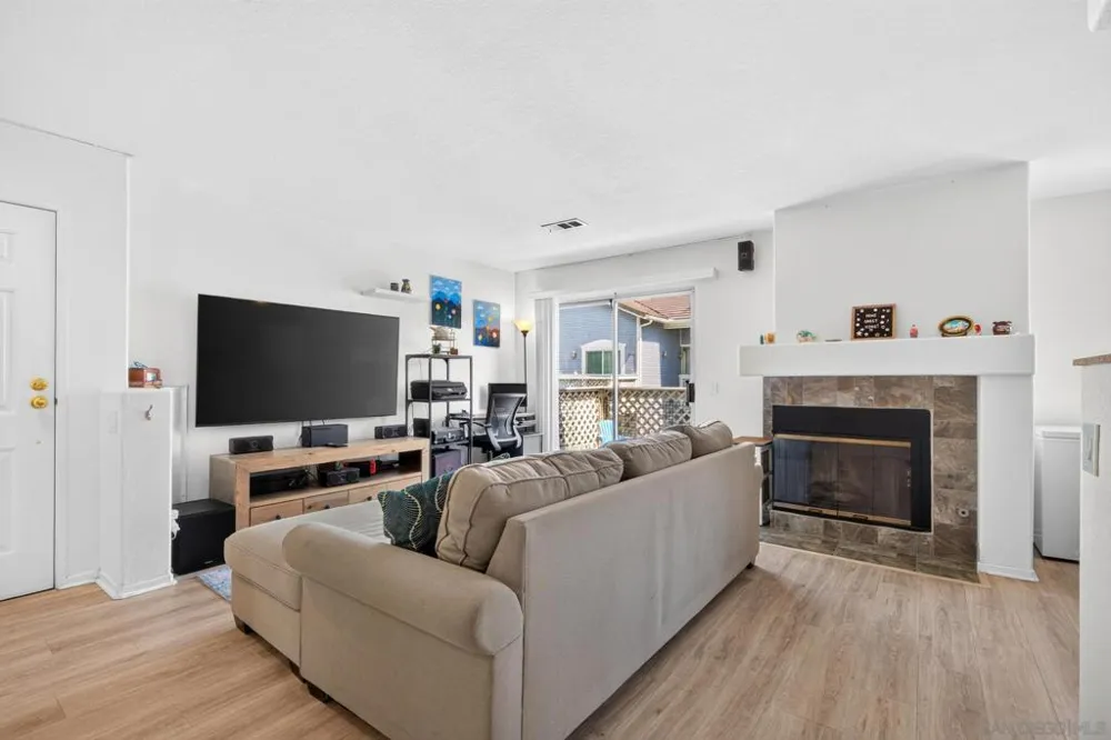 13945 Midland Road Poway, CA 92064