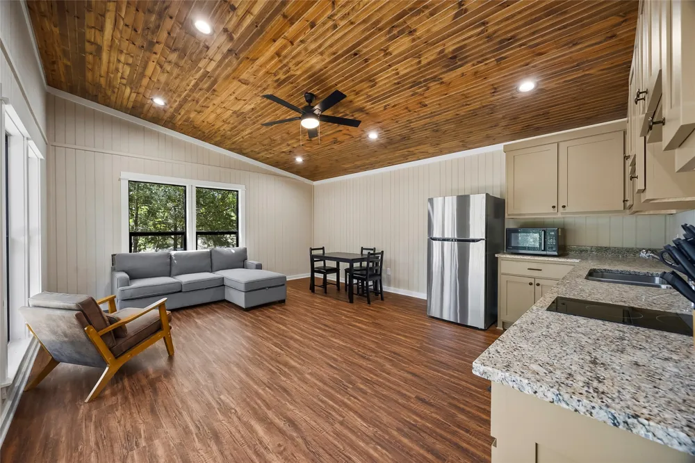 397 Vz County Road 3611 Edgewood, TX 75117