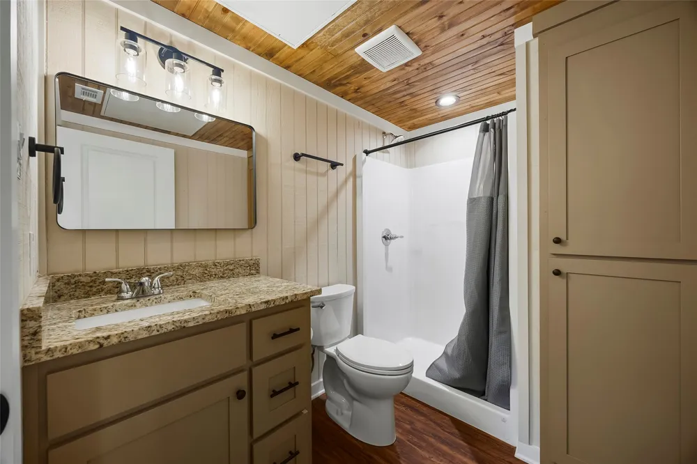 397 Vz County Road 3611 Edgewood, TX 75117