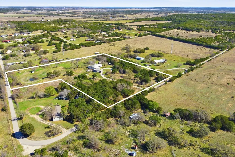 1115 County Road 2102 Lometa, TX 76853