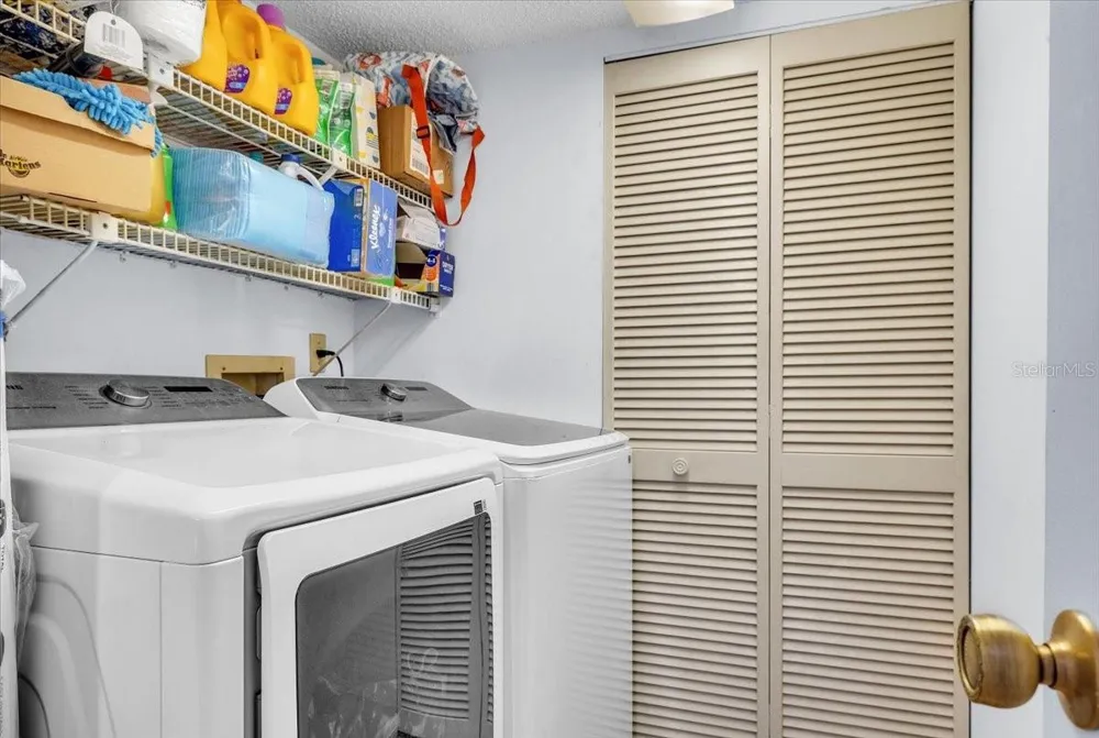 5209 WEDGEWOOD LANE #17 Sarasota, FL 34235