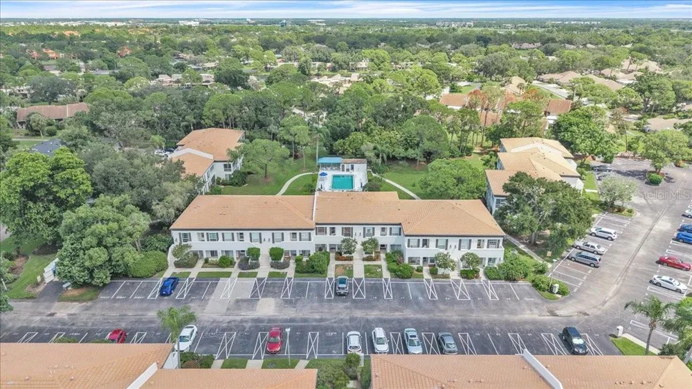 5209 WEDGEWOOD LANE #17 Sarasota, FL 34235