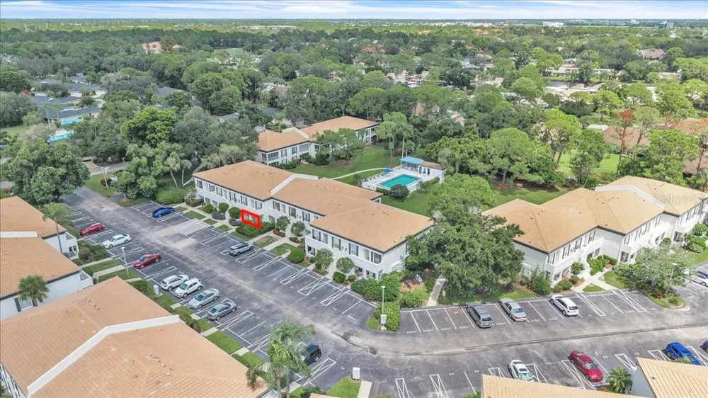 5209 WEDGEWOOD LANE #17 Sarasota, FL 34235