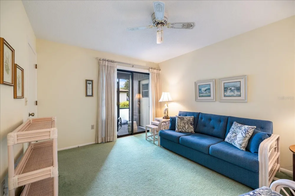 462 OAK HILL CIRCLE #5 Sarasota, FL 34232