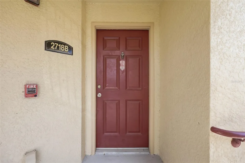 2718 CLUB CORTILE CIRCLE #B Kissimmee, FL 34746