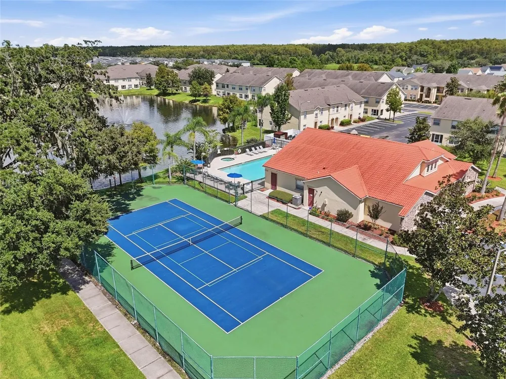 2718 CLUB CORTILE CIRCLE #B Kissimmee, FL 34746