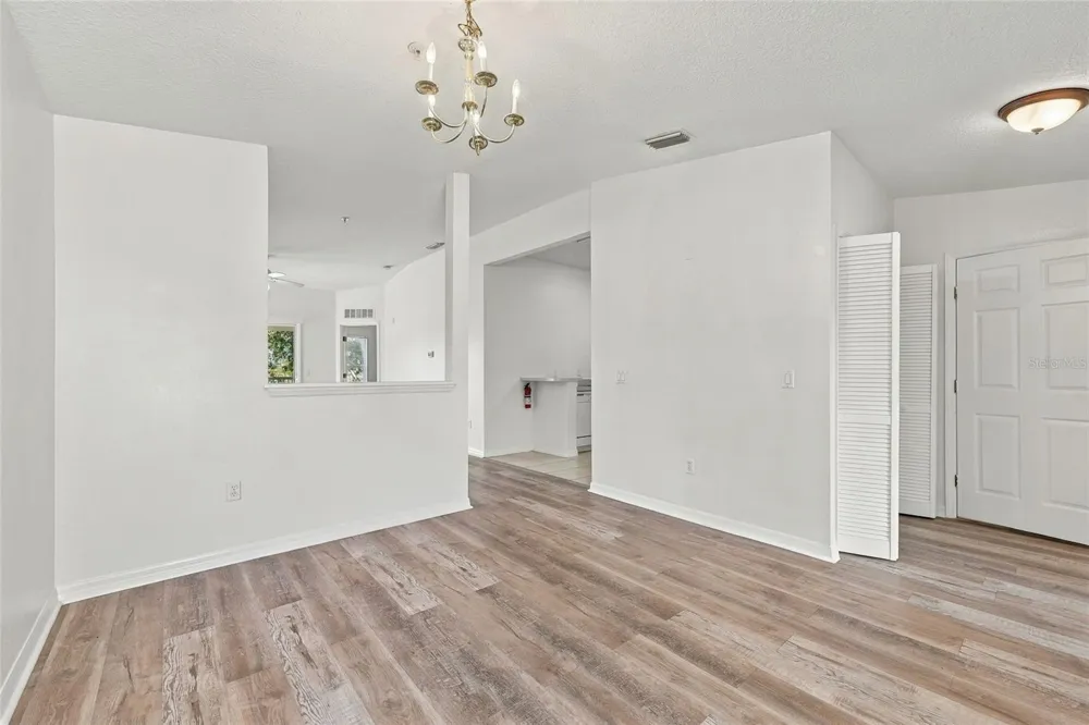 2718 CLUB CORTILE CIRCLE #B Kissimmee, FL 34746